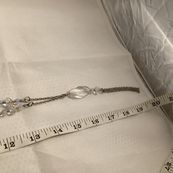 Long silver tone metallic necklace with translucent acrylic beads - Picture 4 of 5